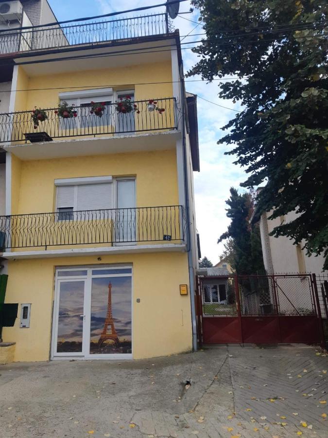 Apartman Novi Sad - Apartment Novi Sad Sremska Kamenica ภายนอก รูปภาพ
